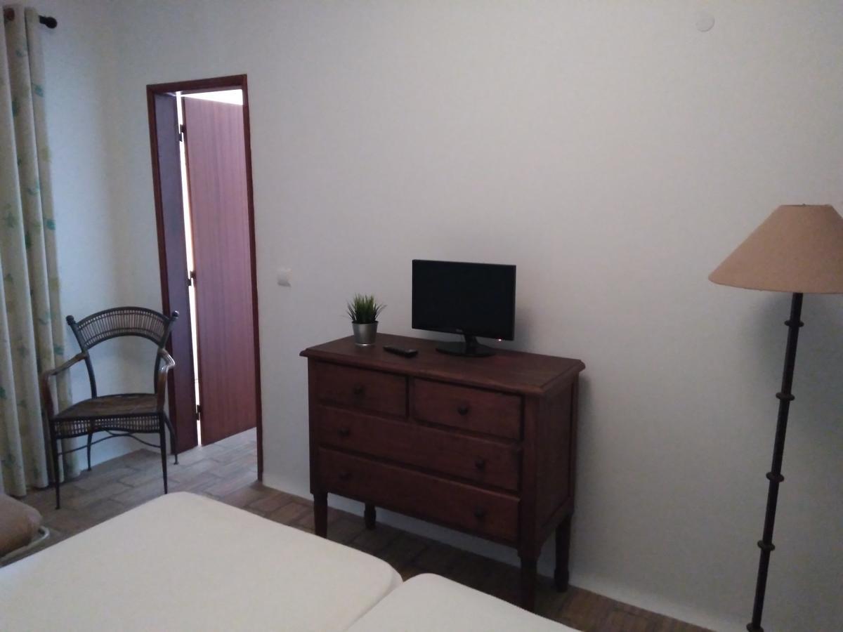 Гостевой дом Casa Fatana Sao Joao dos Caldeireiros Экстерьер фото